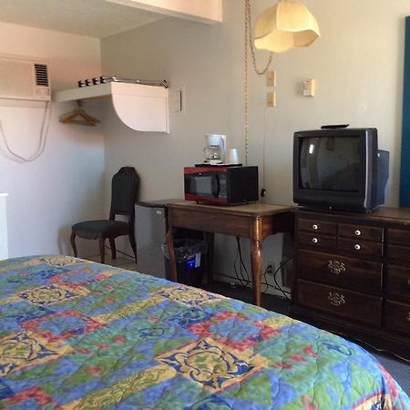 Economy Inn Тонопа Екстериор снимка